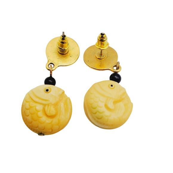 Carved Koi Fish Drop Earrings Asian Pierced Dangle Gold Tone Symbol Black Bead - Picture 6 of 8